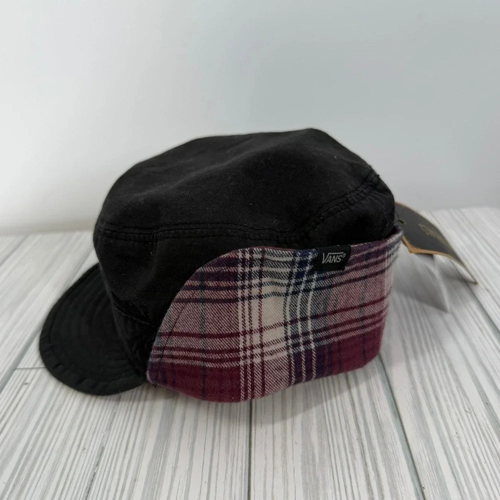 Vans Reversible Trenches Black Plaid Flannel Ear Flap Cap Women's Size SM NEW